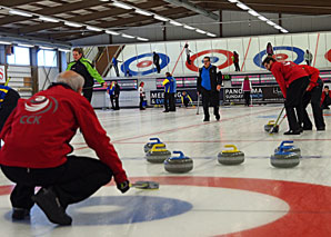Curling fun event in Wallisellen