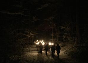 torch hike berne christmasevent