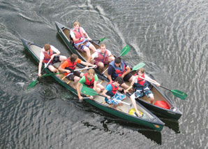 Excursion guidée en canoë - le plaisir sur l'eau