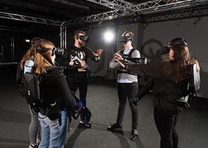 Virtual reality team experience with 4D effects Berne