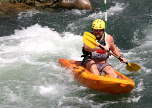 Goûter aux sensations fortes du rafting en kayak