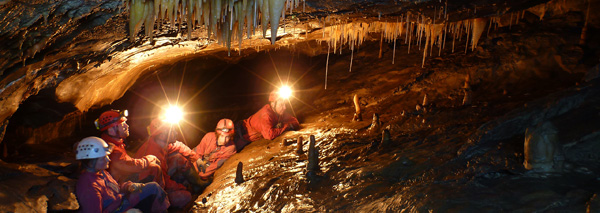 Höhlentouren im Hölloch im Muotathal