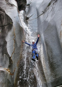 Canyoning dans le canyon du Boggera au Tessin