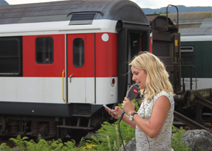 Jenni Herren, the humorous presenter