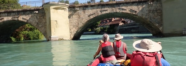 Tour dans la ville de Berne à bord d'un canoë sur l'Aare