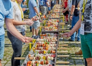 Älplerspiele auf dem Bauernhof