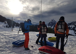 Airboarden und Schneeschuhlaufen