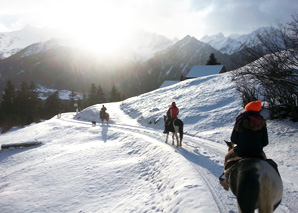 Auf dem Pferderücken durchs Tessin