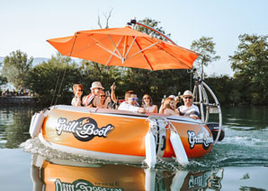 Barbecue boat on the Aare