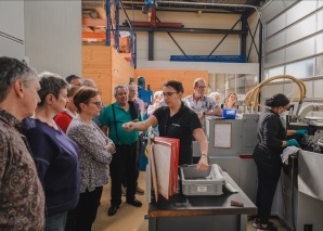 Visite de la manufacture de couteaux