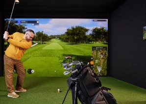 Indoor Golf mit Lounge-Atmosphäre