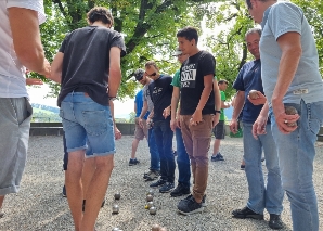 Pétanque-Spielen in Bern