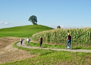 Trotti fun with camel trekking