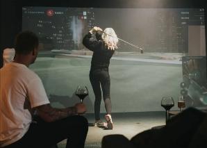Indoor Golf mit Lounge-Atmosphäre