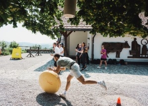 Emmentaler Plauschspiele mit Essen