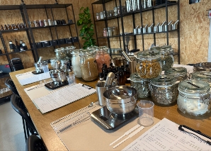 Duft-Workshop: Peeling und Parfüm selber herstellen