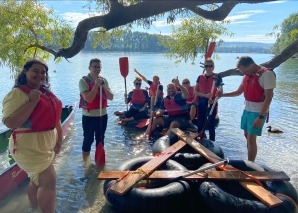 Construction de radeaux - Travail d'équipe requis