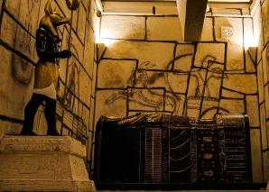 Escape rooms - find the exit