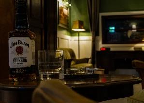 Escape rooms - find the exit