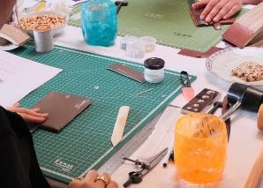 Leather workshop in Bern