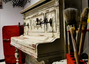 Escape rooms - find the exit