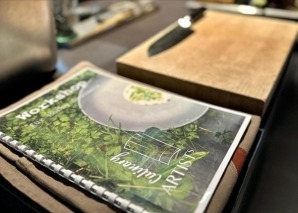 Team cooking course at a restaurant in Biel