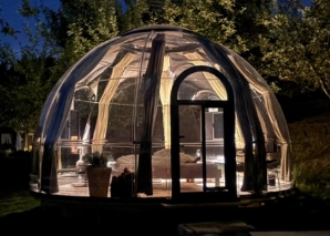 Spend the night in the bubble under the starry sky