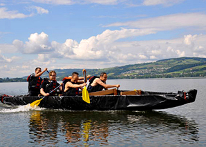 Construction de bateaux en équipe