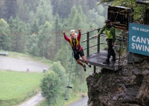 Canyon Swing - swinging with 90 Km/h