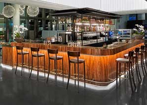 Cocktailmixen über den Dächern von Basel