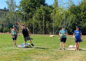 Cornhole – Jouez des sacs de maïs dans le trou