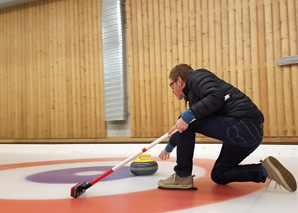 Découvrir le plaisir du curling