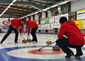 Curling-Plausch in Wallisellen