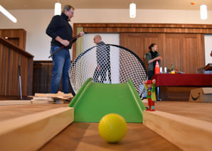 Bau einer Minigolfbahn mit Teamspiel