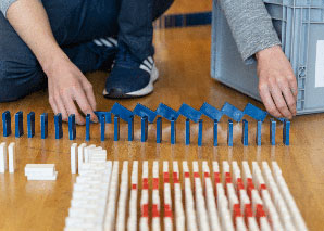 Domino – Aufbau von Kettenreaktionen