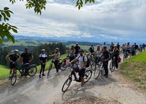 E-bike tour with fun games and barbecue