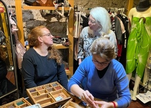 Workshop: Edelstein-Armband herstellen