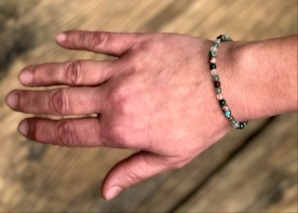 Workshop: Edelstein-Armband herstellen
