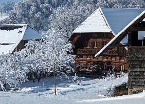 Jeux d'hiver en Emmental couronnés par une délicieuse fondue