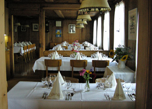 Jeux amusants avec de la nourriture dans l'Emmental