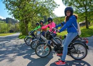 Tour en moto à travers le Buechibärg