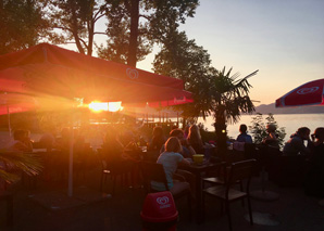 Raft building on the Thunersee