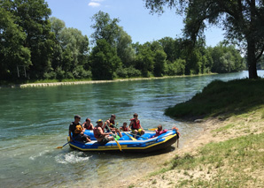 Flussfahrt Reuss mit Schlauchboot oder Kanu