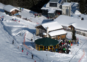 Après-Ski avec fondue dans les montagnes grisonnes