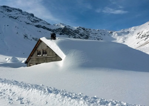 Schneeschuhtour zum Fondueplausch im Iglu