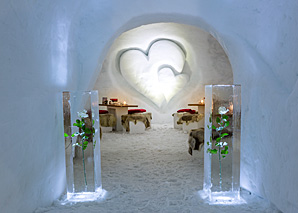 Schneeschuhtour zum Fondueplausch im Iglu