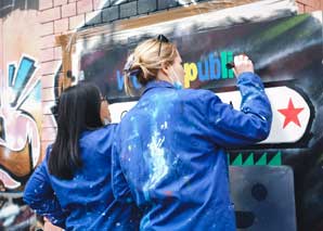 Graffiti-Workshop – Sprayen auf der Leinwand