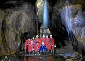 Tours dans les grottes en Suisse