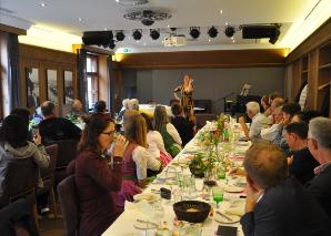 Humor workshop at your company dinner