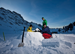 Construction d'igloos avec fondue ludique